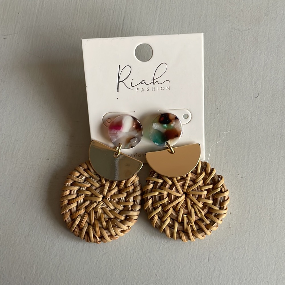NWT rattan earrings